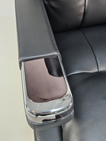 كرسي جلدي مصنوع حسب الطلب